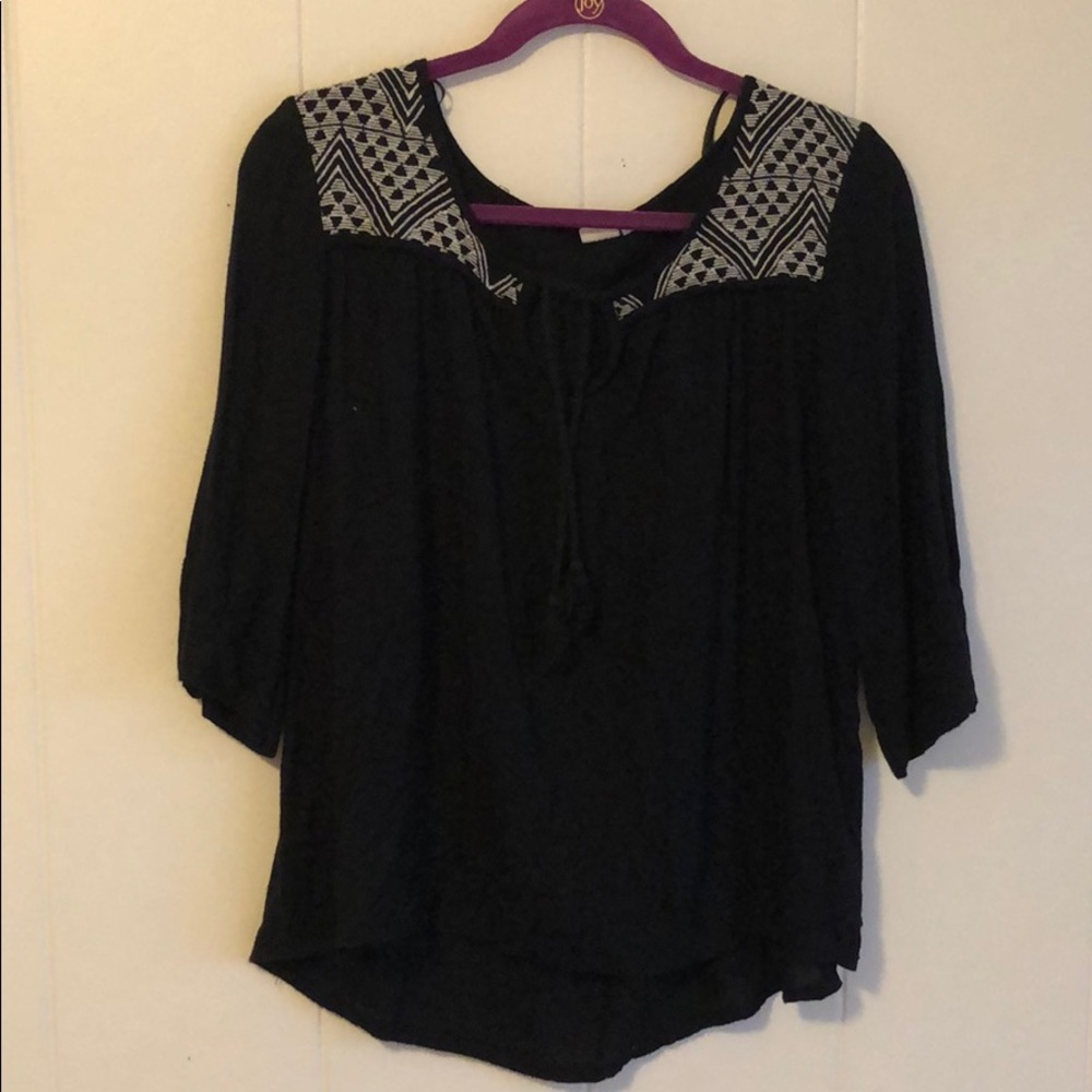 ROXY Black quarter sleeve tribal top